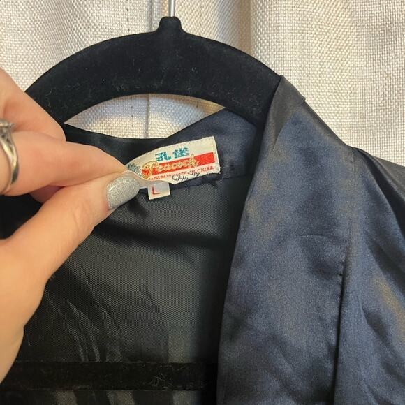 🌹 Vintage Chinese Asian Black Floral Embroidered Kimono Rayon and Silk Blend - Picture 6 of 9